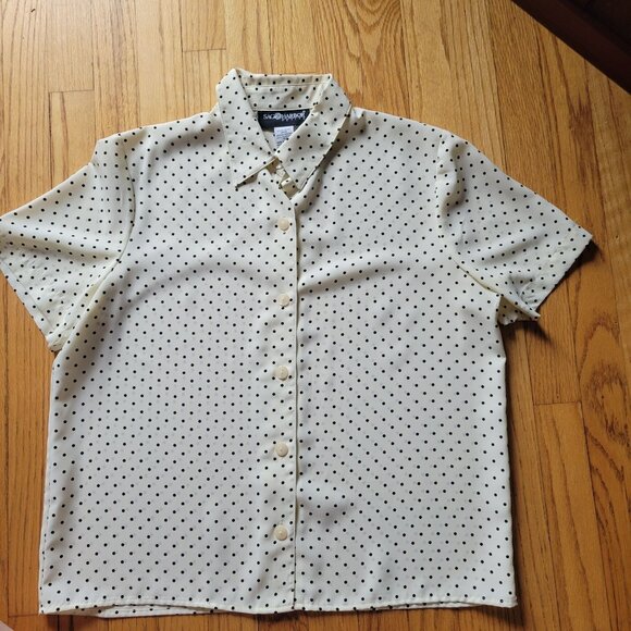 Sag Harbor Petite Polka Dot Short Sleeve Button-Up Blouse Cream & Black Womens S - Picture 2 of 5
